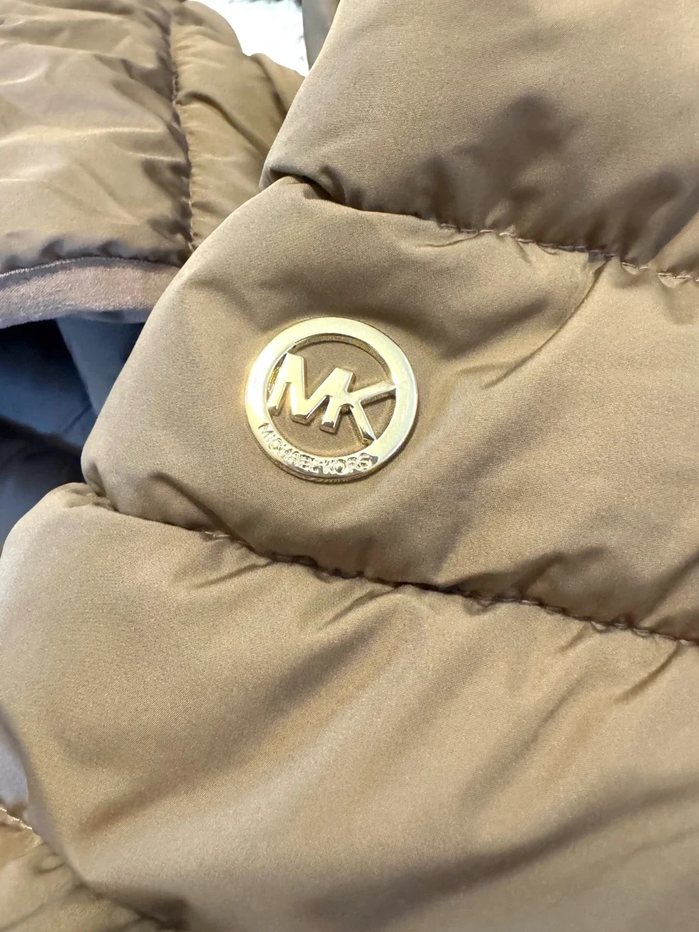 NWT Michael Kors Taupe Ultra lightweight Hooded Puffer Jacket SMALL